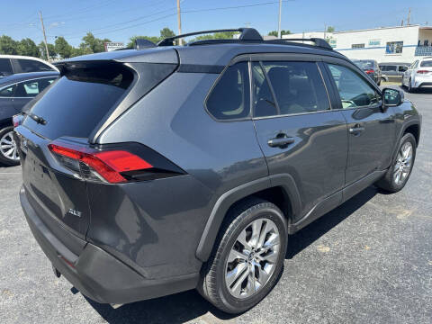 2020 Toyota RAV4 XLE Premium