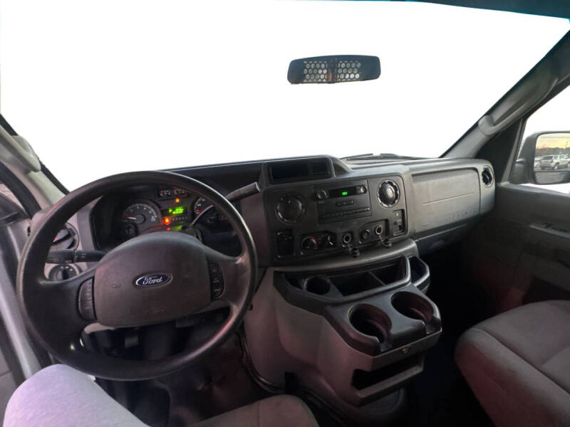 2014 Ford E-Series E-250