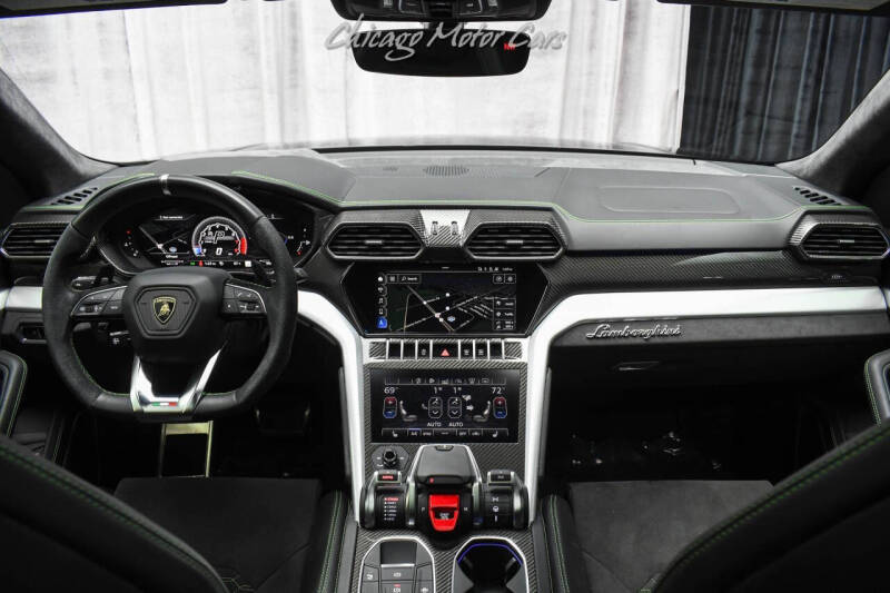 2020 Lamborghini Urus
