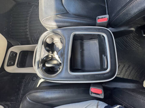 2017 Chrysler Pacifica Touring-L Plus