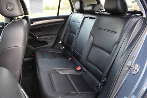 2017 Volkswagen Golf TSI SE