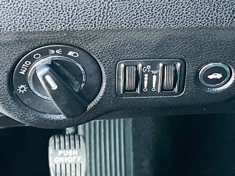 2023 Chrysler 300 Touring