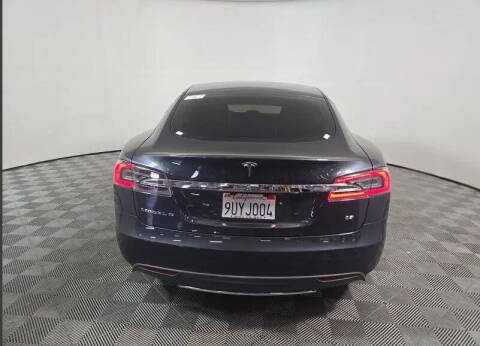 2015 Tesla Model S 85