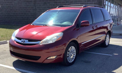 2007 Toyota Sienna for sale at Easy Guy Auto Sales in Indianapolis IN