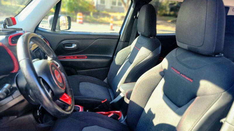 2017 Jeep Renegade Trailhawk