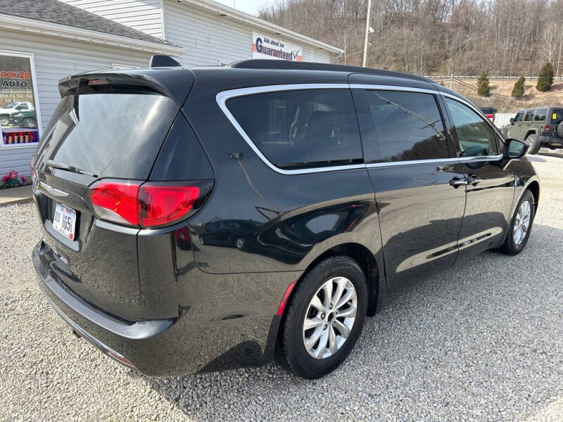 2018 Chrysler Pacifica Touring Plus