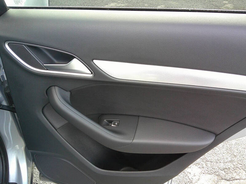 2018 Audi Q3 2.0T quattro Premium Plus