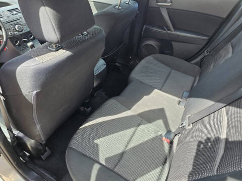 2013 Mazda MAZDA3 i Sport