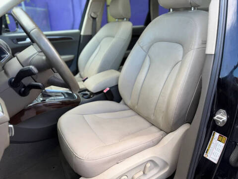 2011 Audi Q5 2.0T quattro Premium Plus