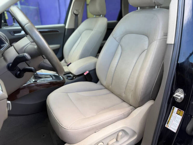 2011 Audi Q5 2.0T quattro Premium Plus