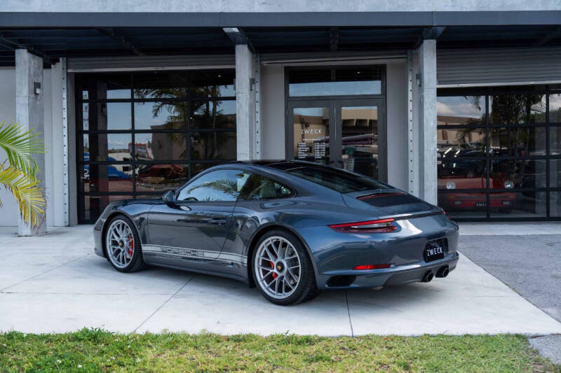 2017 Porsche 911 Carrera GTS
