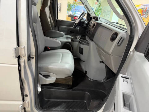 2014 Ford E-Series E-250