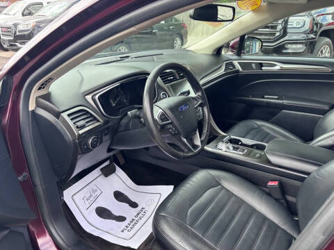 2017 Ford Fusion SE