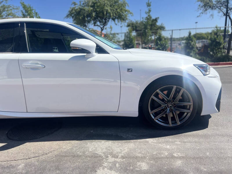 2019 Lexus IS 300