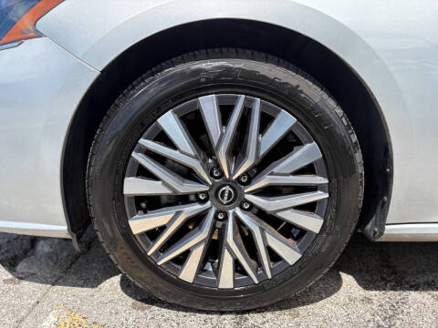 2023 Nissan Altima 2.5 SV