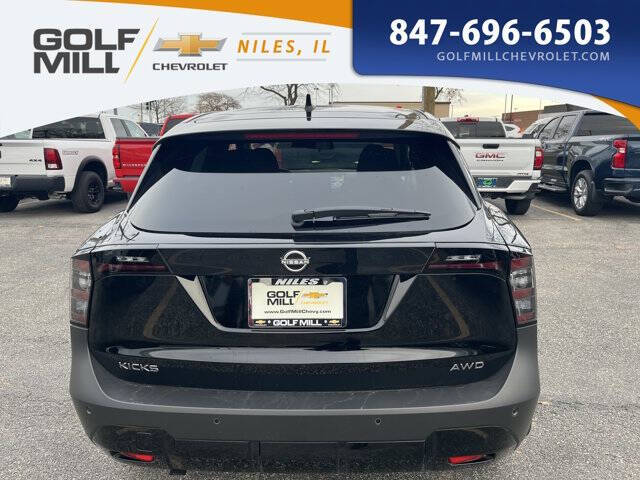 2025 Nissan Kicks SV