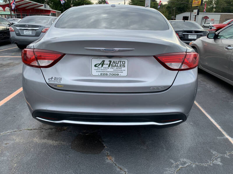 2015 Chrysler 200 Limited