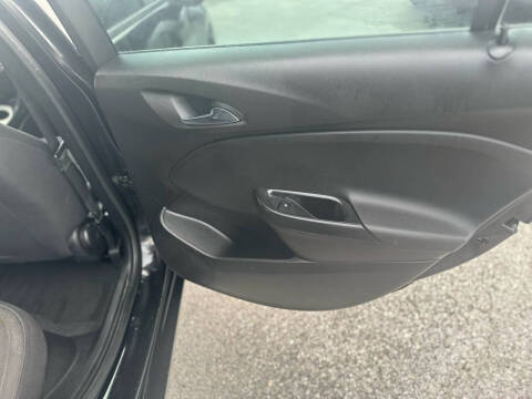 2018 Chevrolet Cruze LS Auto