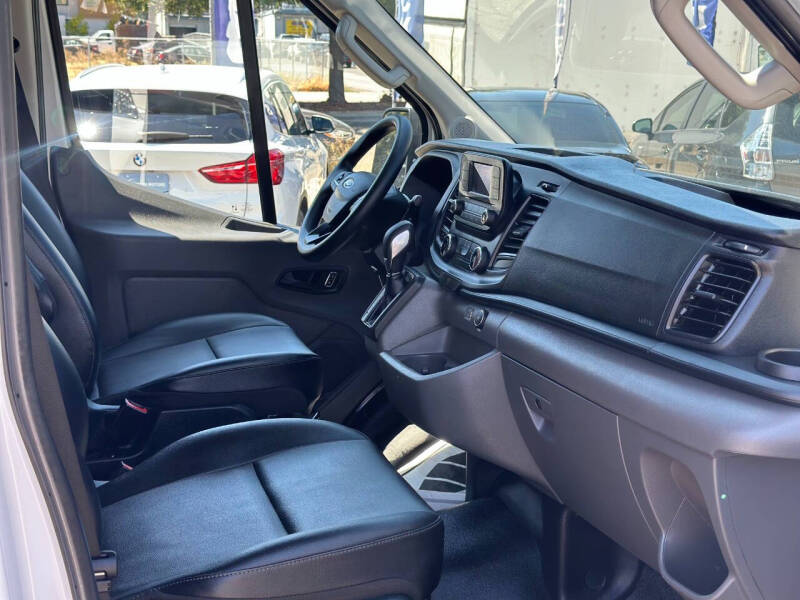 2022 Ford Transit 250