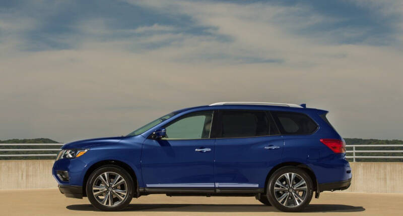 2020 Nissan Pathfinder SV