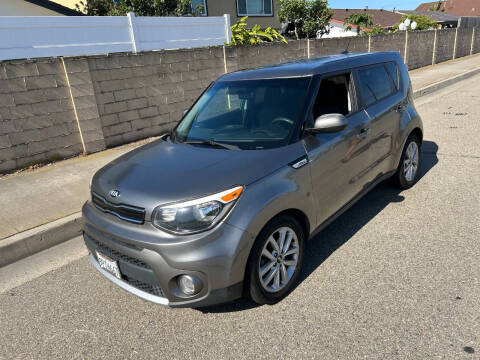 2018 Kia Soul +