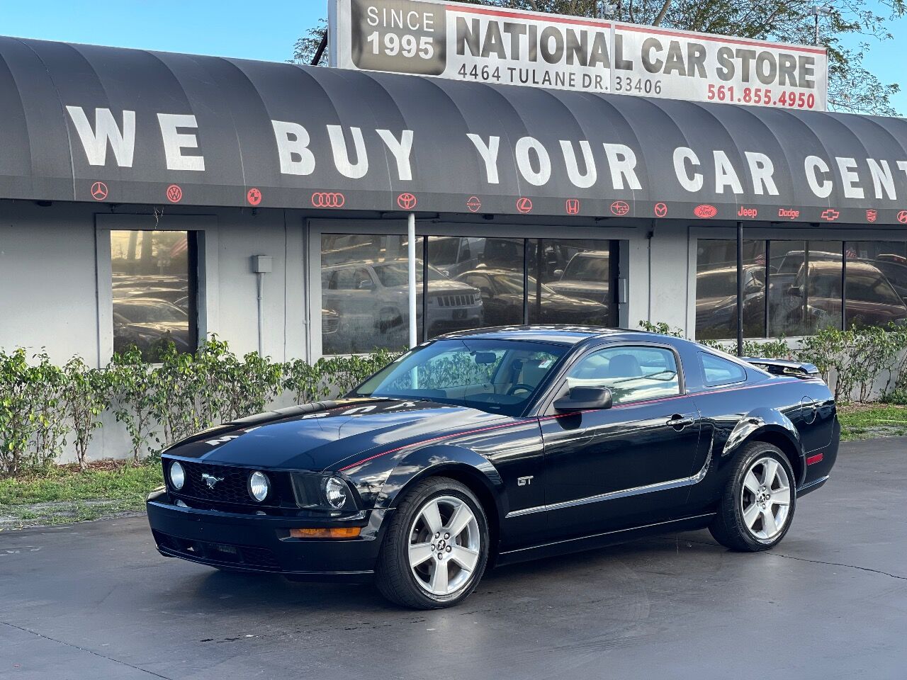 2006 Ford Mustang  - $12,900