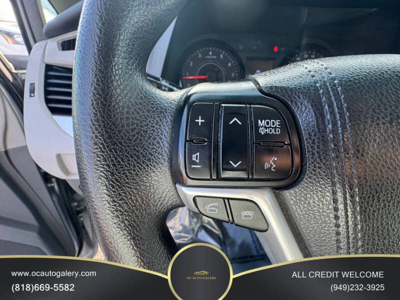 2017 Toyota Sienna L 7-Passenger