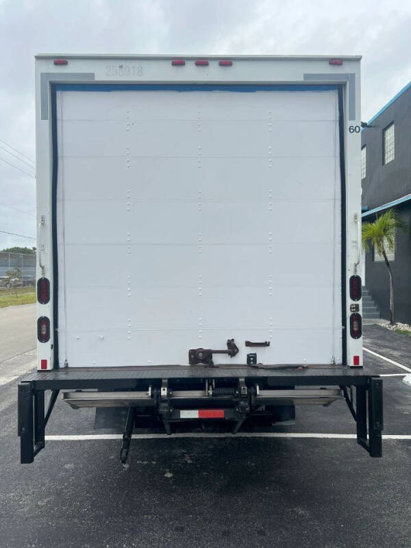 2018 Isuzu NPR