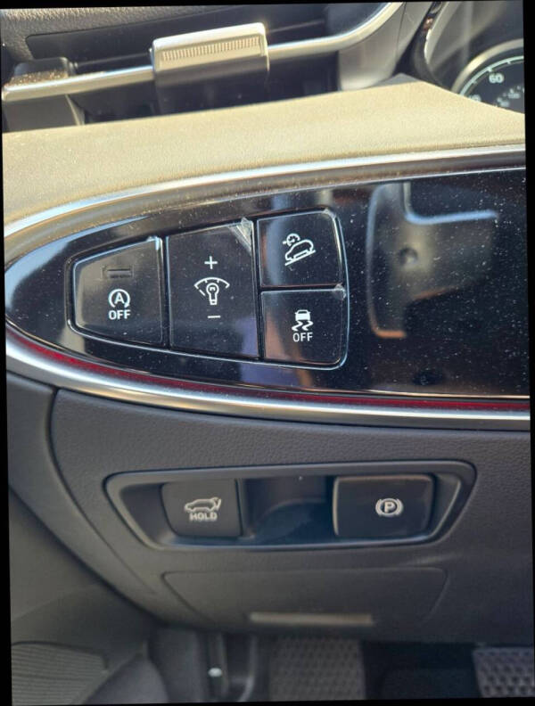 2023 Genesis GV70 2.5T Standard