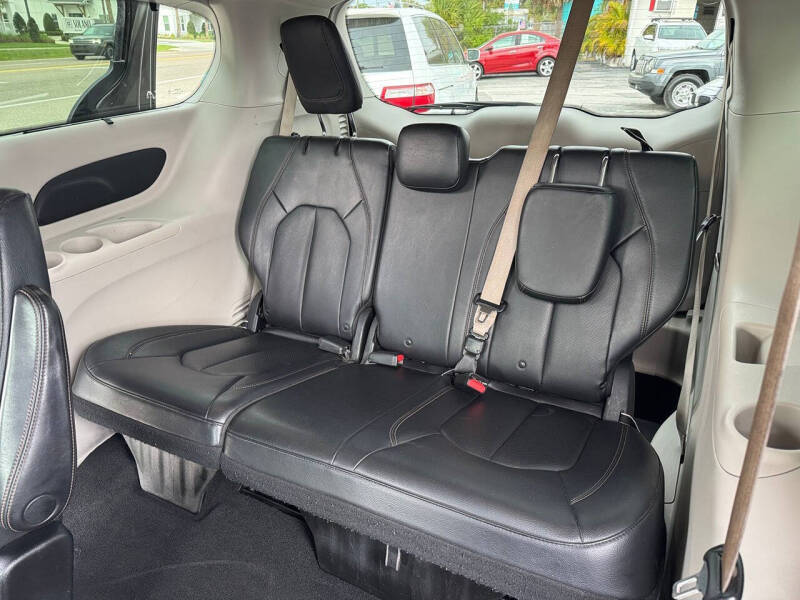 2018 Chrysler Pacifica Touring L