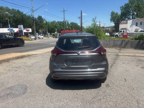 2021 Nissan Kicks S