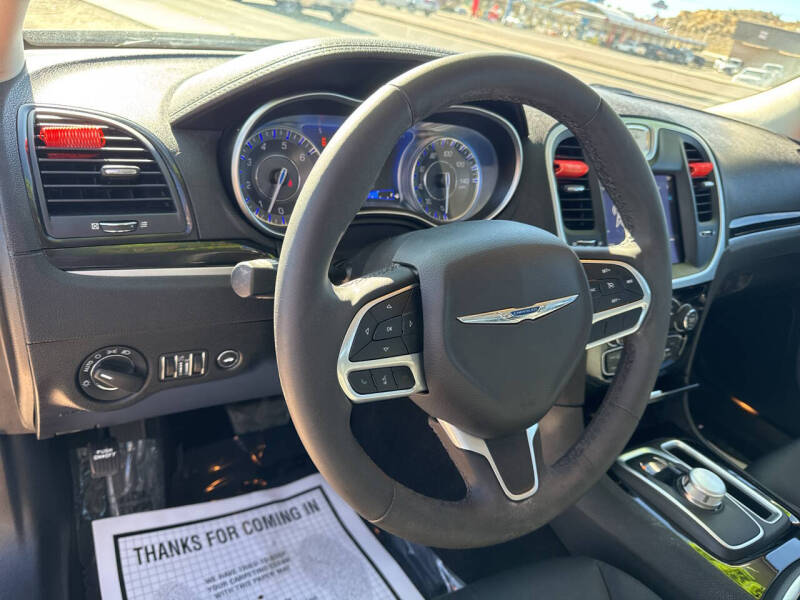 2023 Chrysler 300 Touring