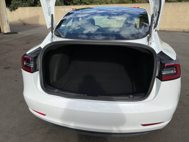 2019 Tesla Model 3 Mid Range