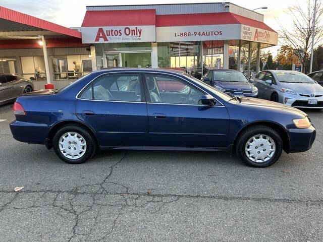 2001 Honda Accord LX photo 4