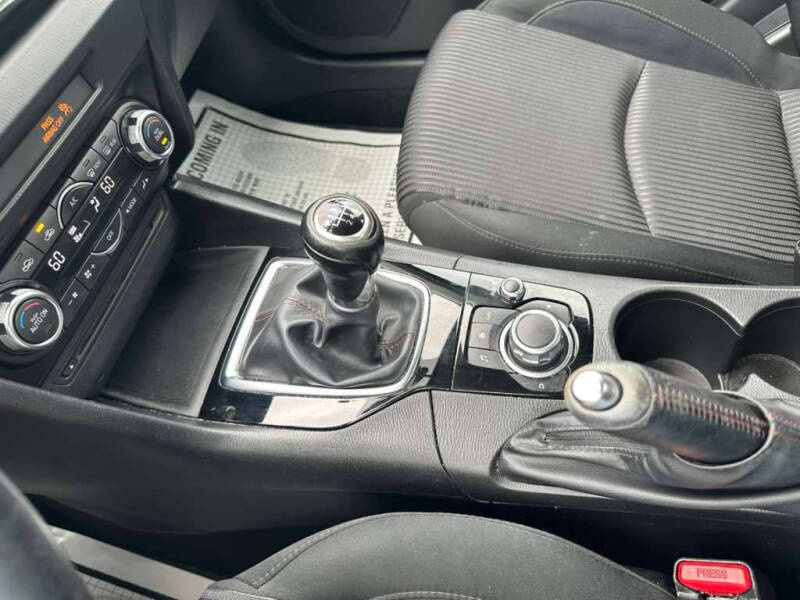 2016 Mazda MAZDA3