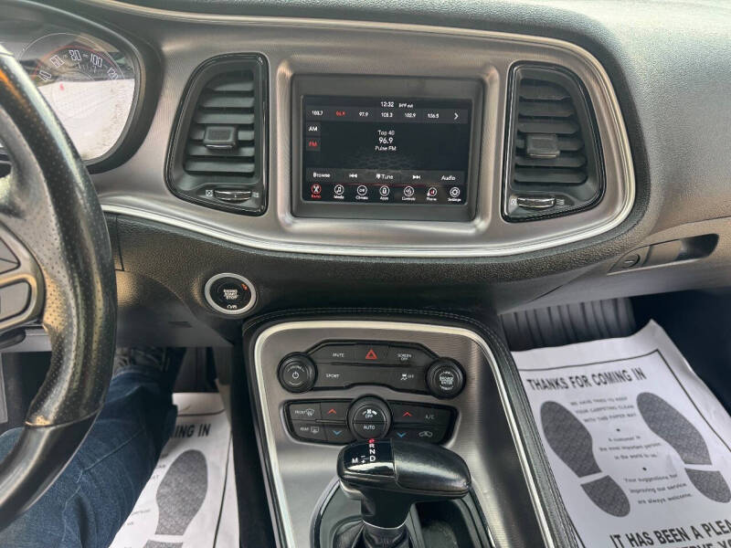 2020 Dodge Challenger SXT