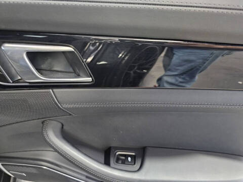 2023 Porsche Panamera