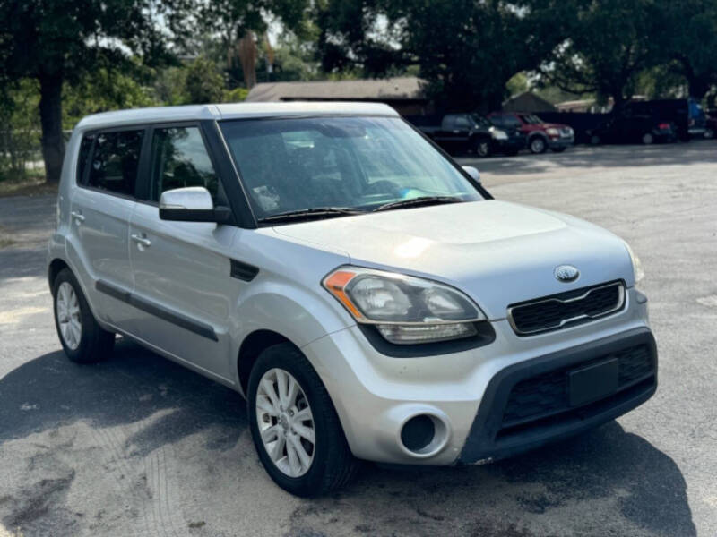 2013 Kia Soul +