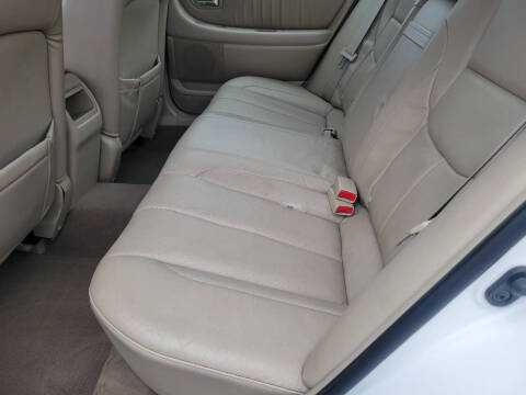 2004 Toyota Avalon XL