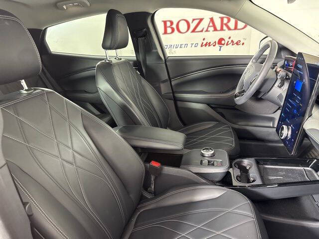 2023 Ford Mustang Mach-E Select