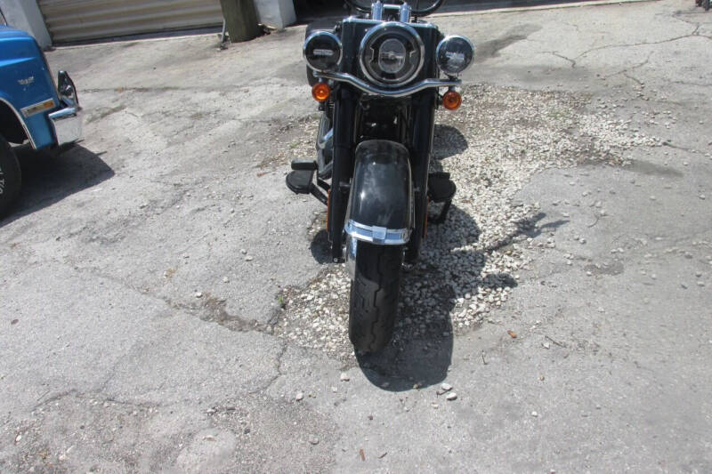 2020 Harley-Davidson FLHCS Heritage Classic 114