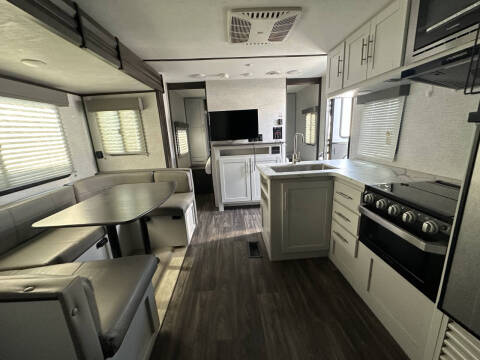 2021 FOR RENT!!! Keystone Bullet M-2430BH