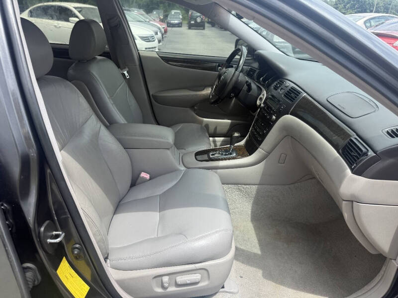 2004 Lexus ES 330