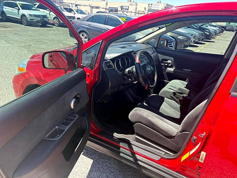 2012 Nissan Versa 1.8 S