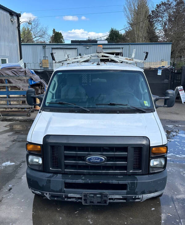 2010 Ford E-Series E-250
