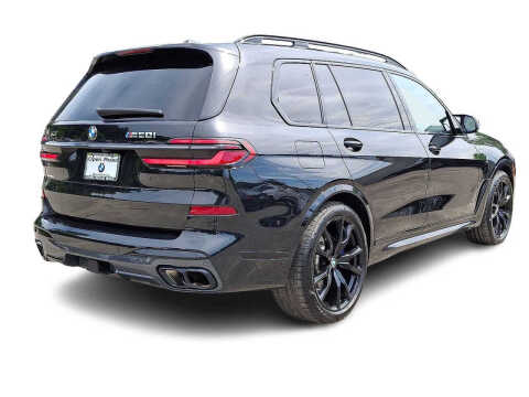 2025 BMW X7 M60i