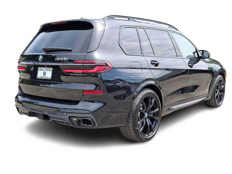 2025 BMW X7 M60i