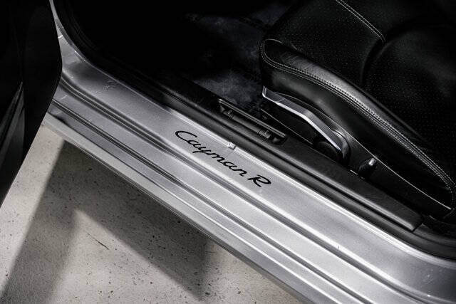 2012 Porsche Cayman R