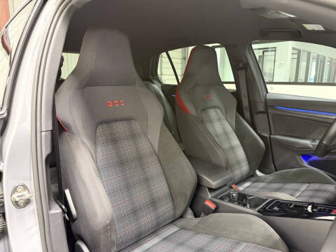 2023 Volkswagen Golf GTI S