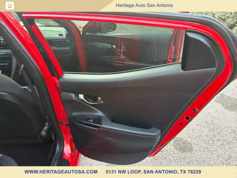 2019 Hyundai Veloster